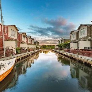 4* Курортный комплекс Ramada By Wyndham Marama